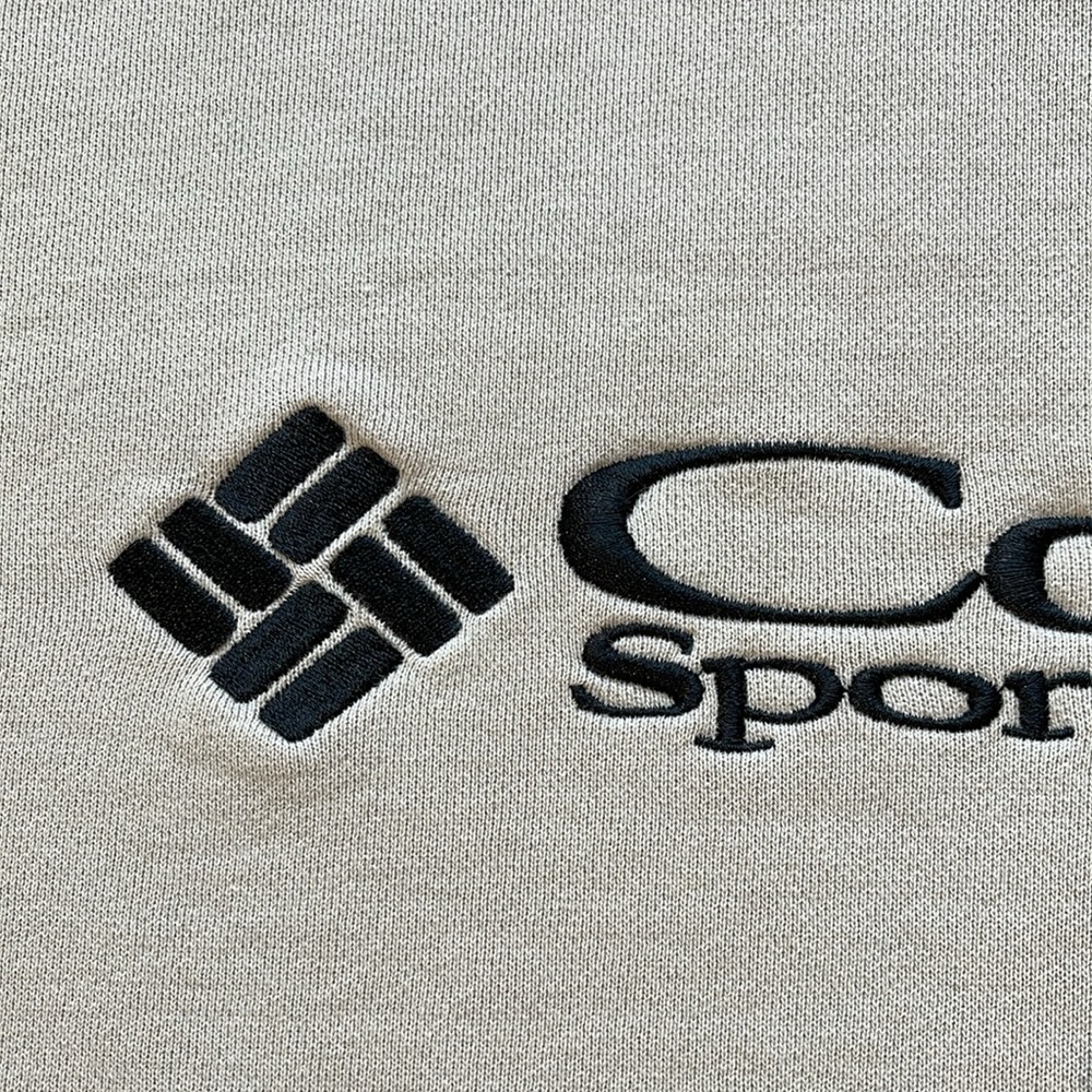 Rare Vintage 90s Columbia Thick Essential Embroidered Crewneck Sweatshirt - Picture 4 of 6